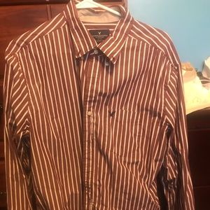 Men’s American Eagle Button Up.